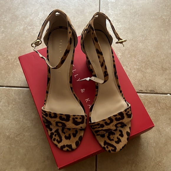Kelly & Katie Hailee Leopard Heels - Picture 5 of 9